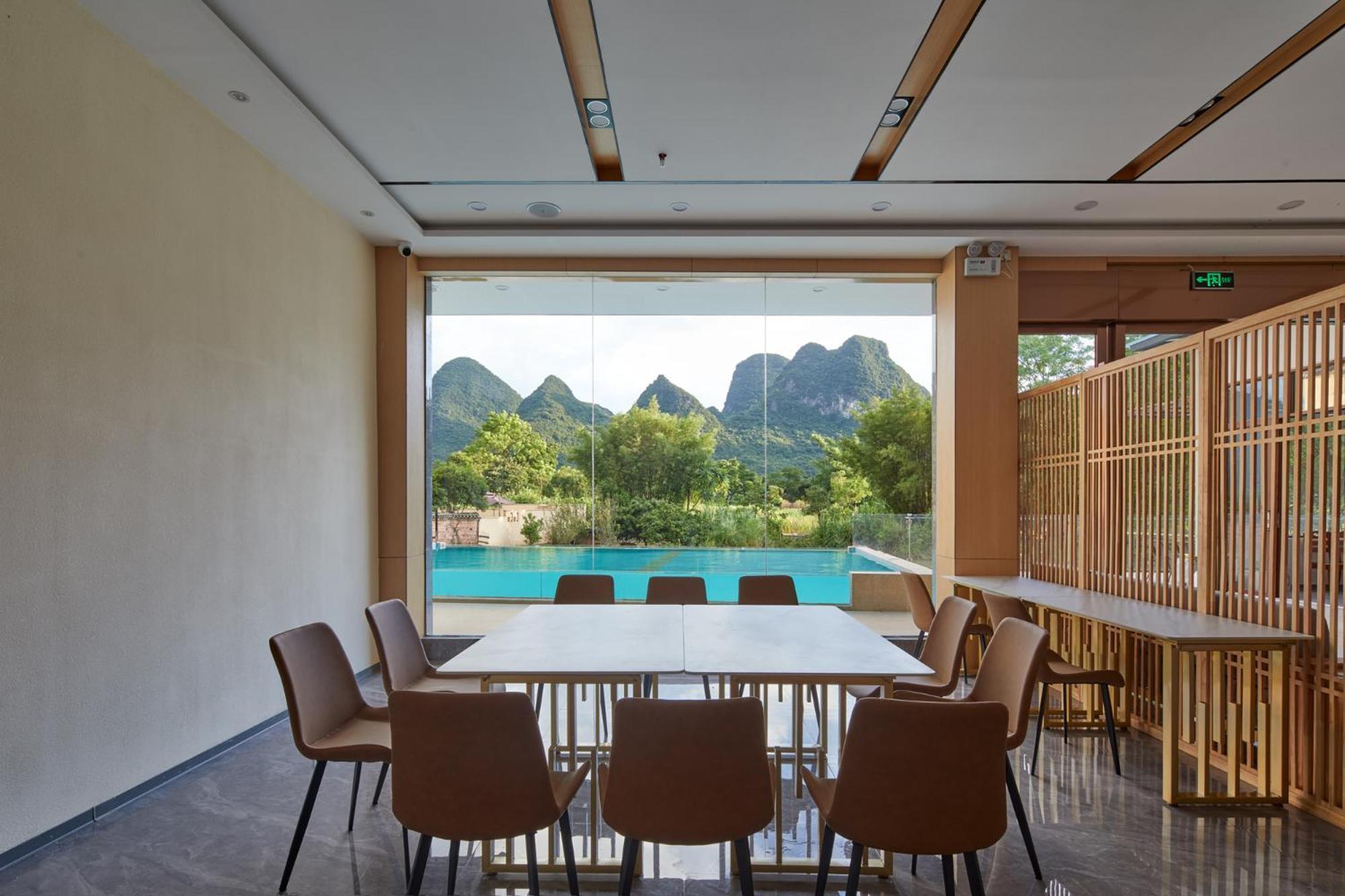Yangshuo Fortune Lake Inn- One Way Free Pick Up From Airport Or Ts Over 3 Nights Екстер'єр фото
