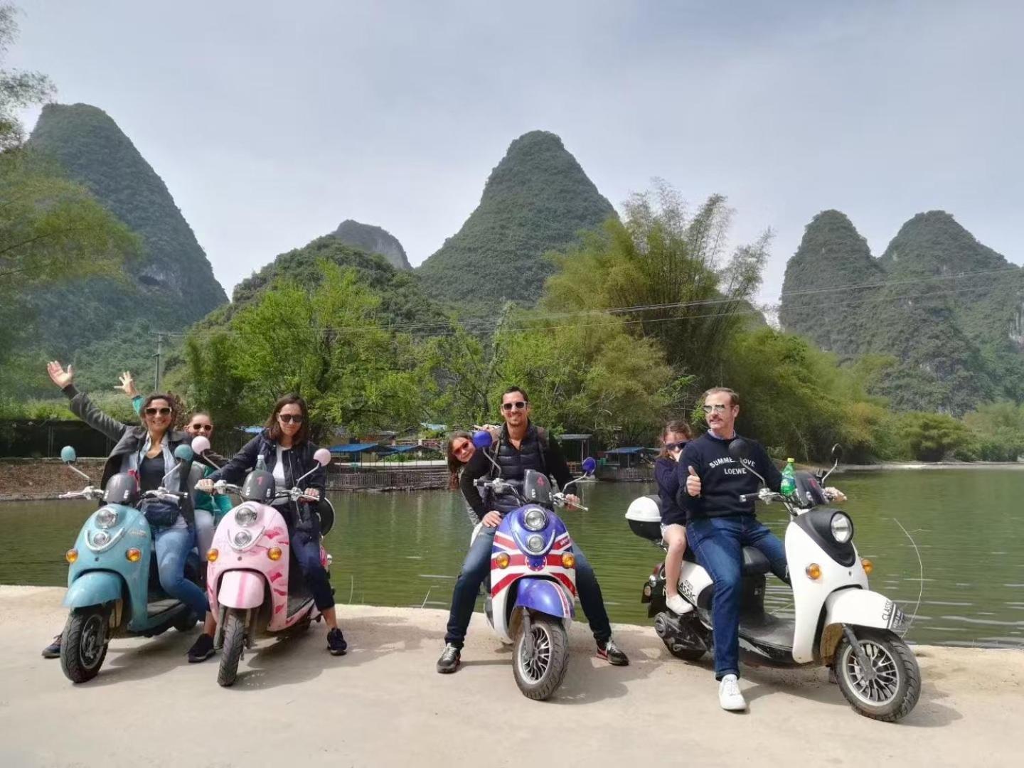 Yangshuo Fortune Lake Inn- One Way Free Pick Up From Airport Or Ts Over 3 Nights Екстер'єр фото