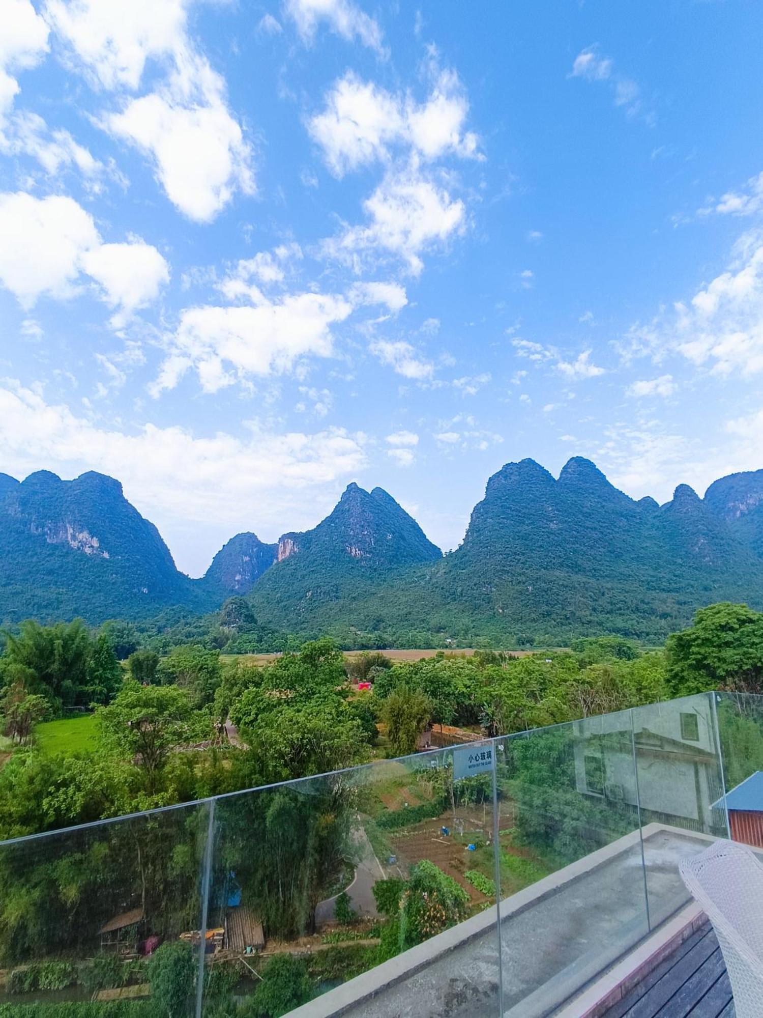 Yangshuo Fortune Lake Inn- One Way Free Pick Up From Airport Or Ts Over 3 Nights Екстер'єр фото